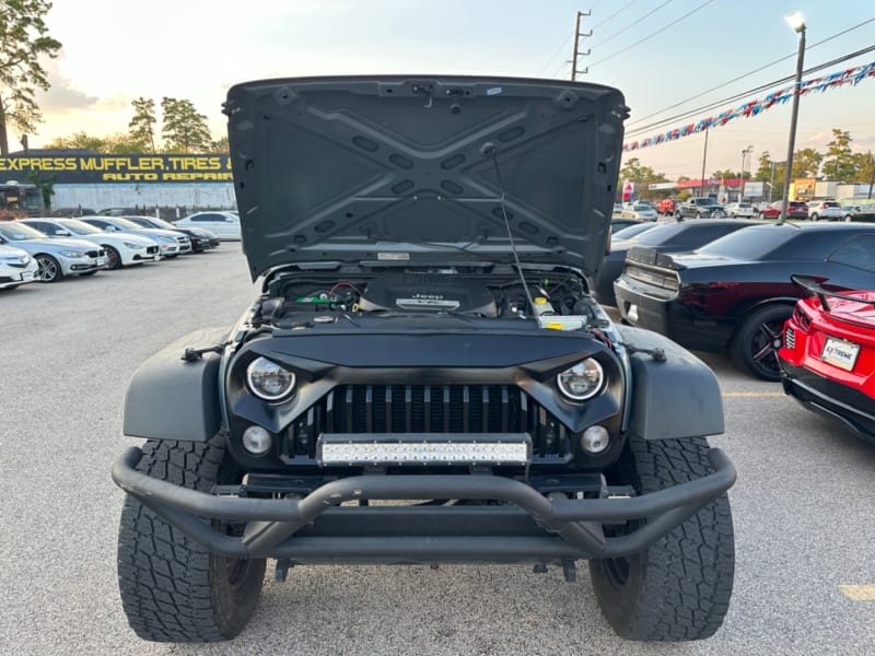 Jeep Wrangler Unlimited 2014 price $21,890