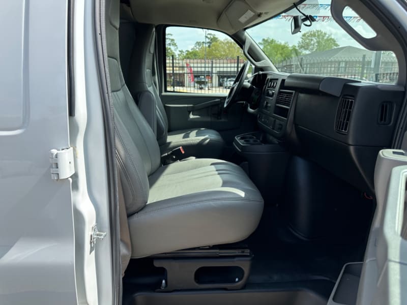 Chevrolet Express Cargo Van 2018 price $17,499