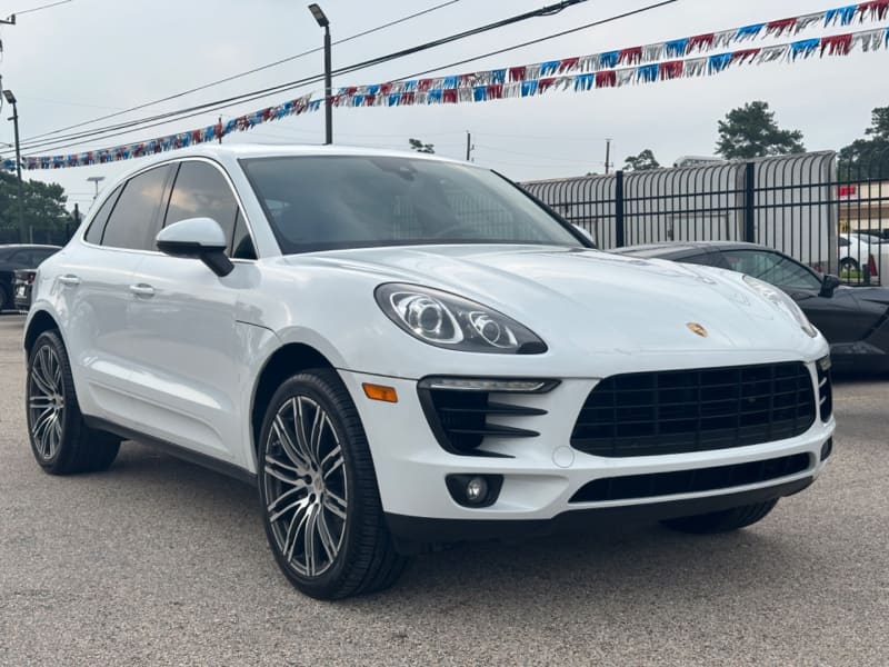 Porsche Macan S 2018 price $29,890