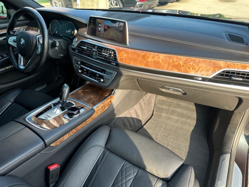 BMW 7-Series 2018 price $29,890