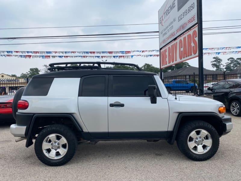 Toyota FJ Cruiser 2007 price $14,890