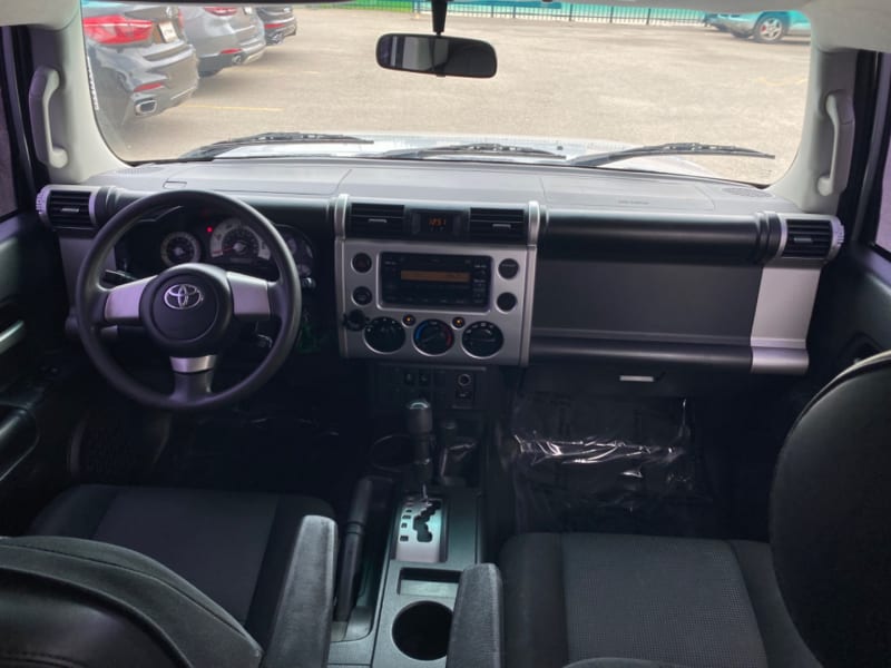 Toyota FJ Cruiser 2007 price $14,890