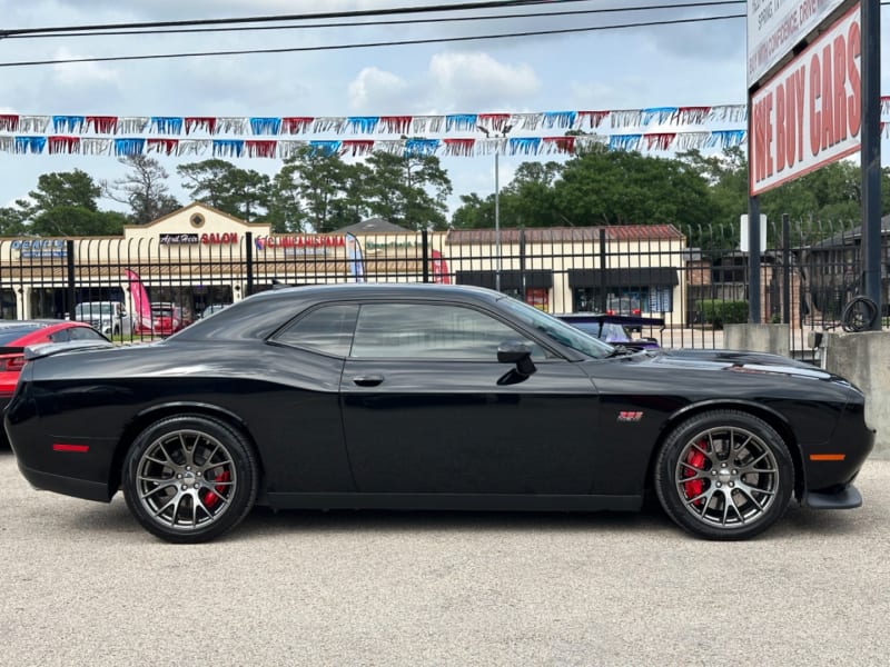 Dodge Challenger 2016 price $37,890