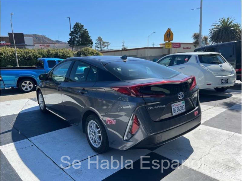 Toyota Prius 2018 price $30,999