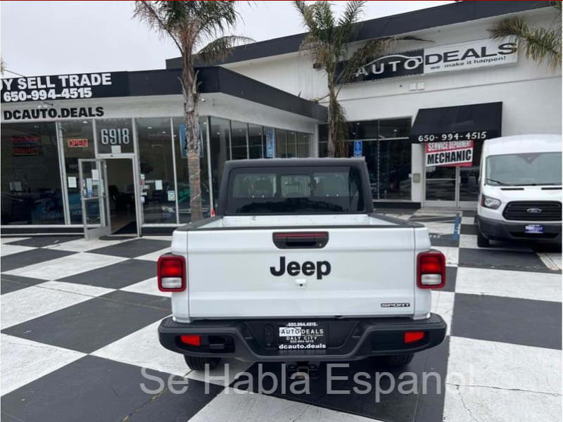 Jeep Gladiator 2020 price $36,999