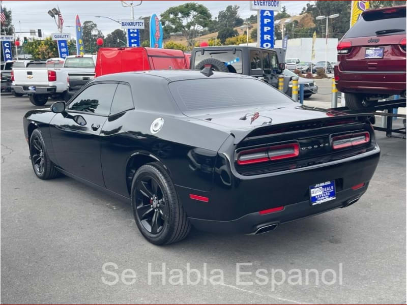 Dodge Challenger 2018 price $18,999