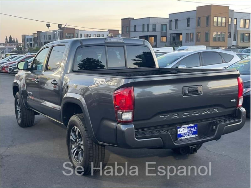 Toyota Tacoma 2016 price $31,999