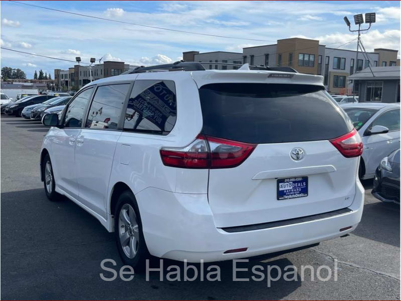 Toyota Sienna 2020 price $16,999