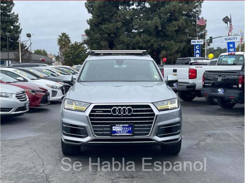 Audi Q7 2017 price $19,999