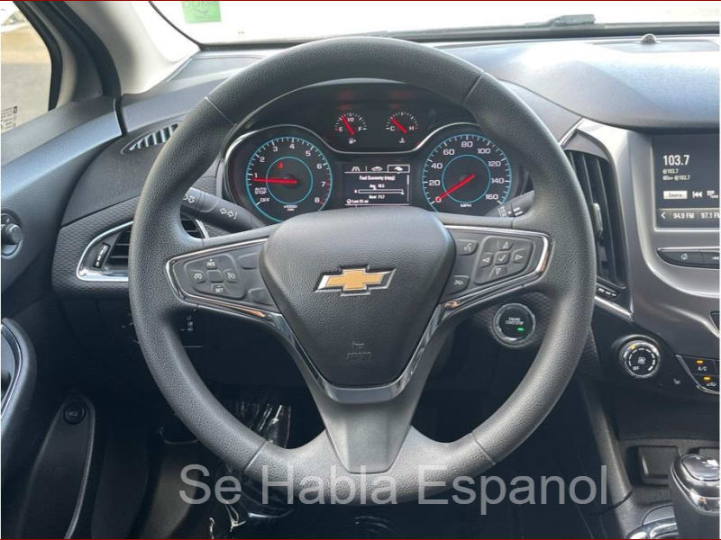 Chevrolet Cruze 2017 price $12,999