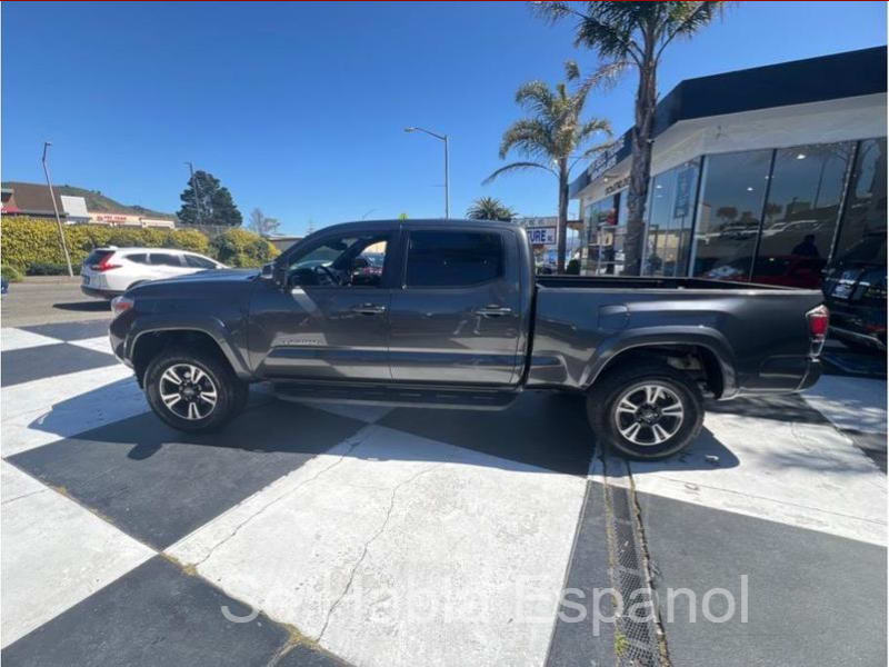 Toyota Tacoma 2018 price $29,999