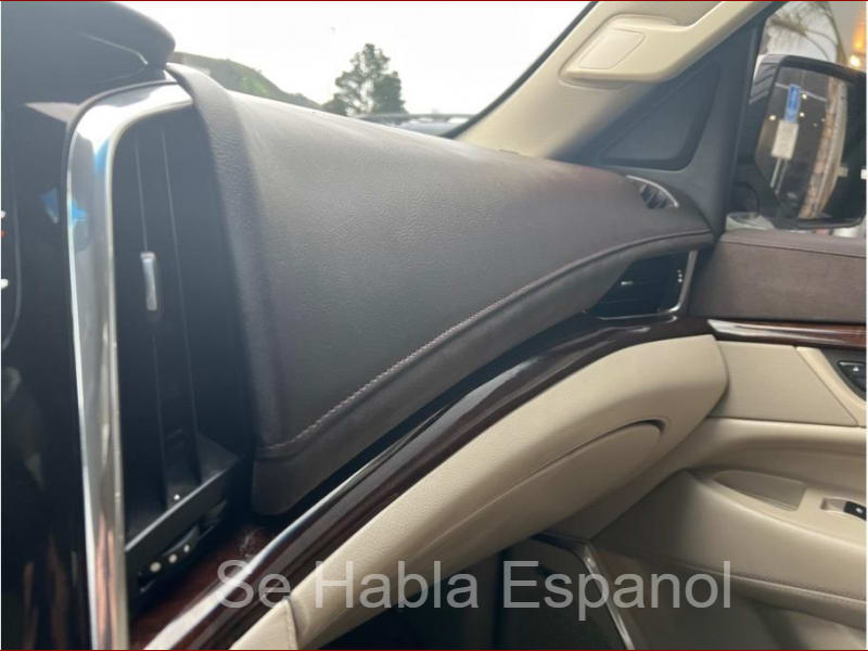 Cadillac Escalade 2017 price $29,999