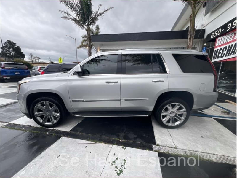 Cadillac Escalade 2017 price $29,999