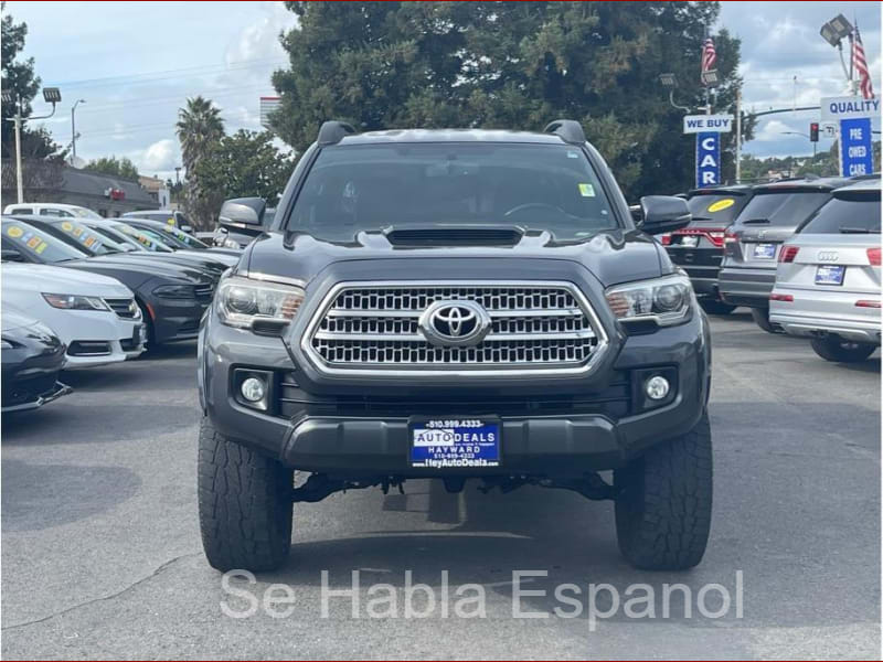 Toyota Tacoma 2016 price $32,999