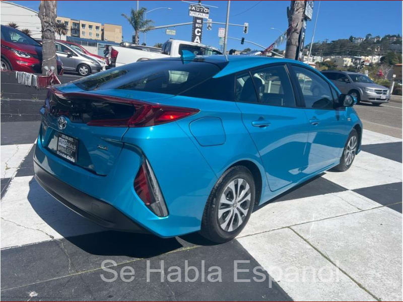 Toyota Prius Prime 2021 price $27,999