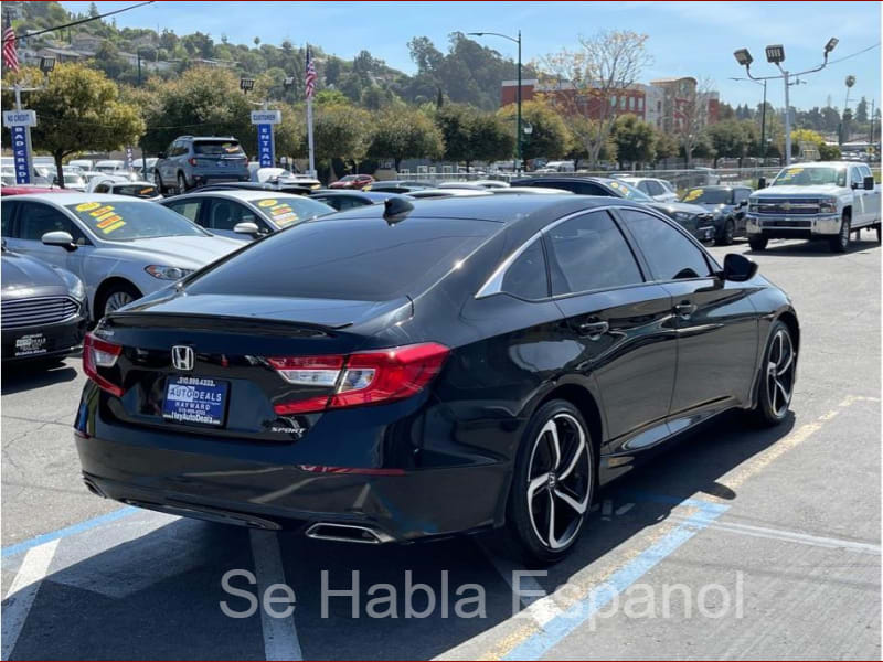 Honda Accord Sedan 2022 price $27,999