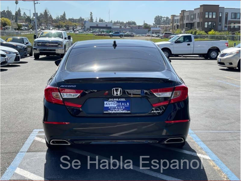 Honda Accord Sedan 2022 price $27,999