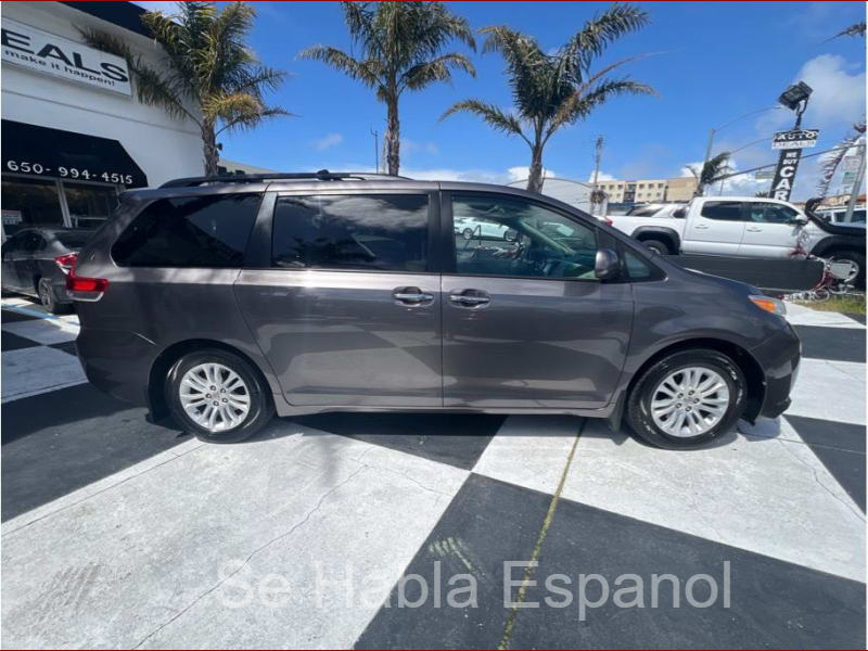 Toyota Sienna 2013 price $14,999