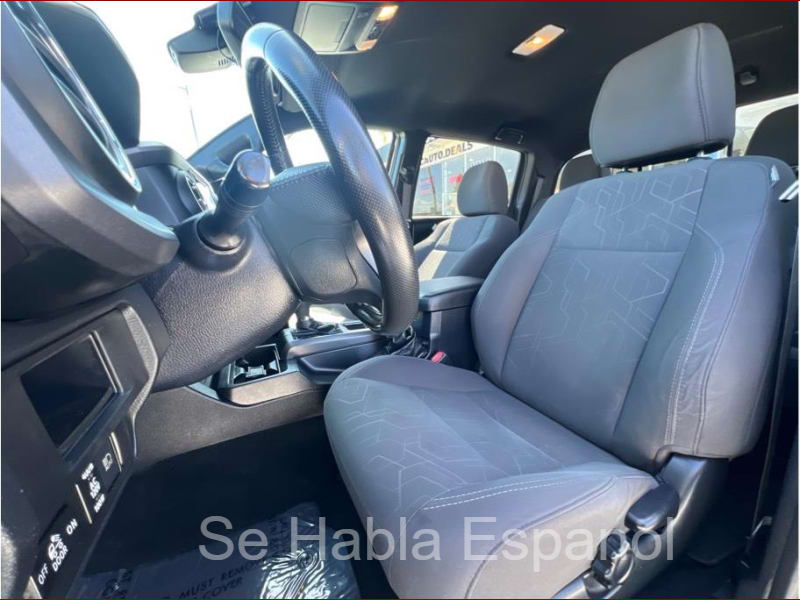 Toyota Tacoma 2018 price $31,999