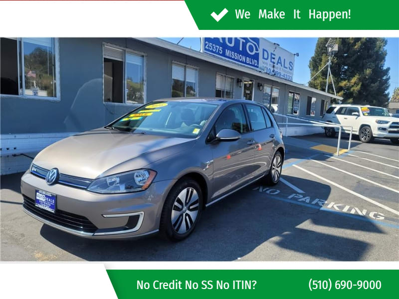 Volkswagen e-Golf 2016 price $15,999