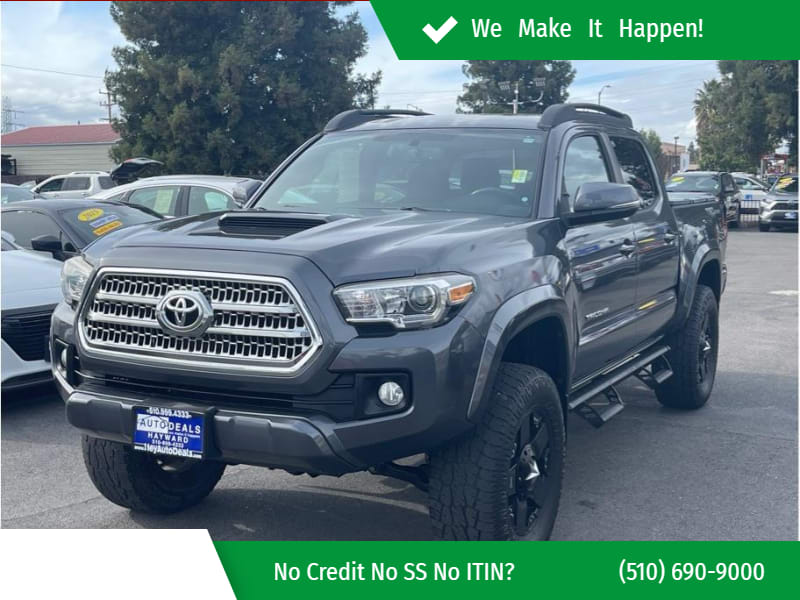 Toyota Tacoma 2016 price $32,999