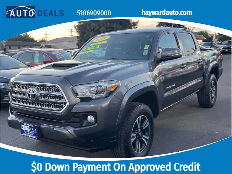 Toyota Tacoma 2016 price $31,999