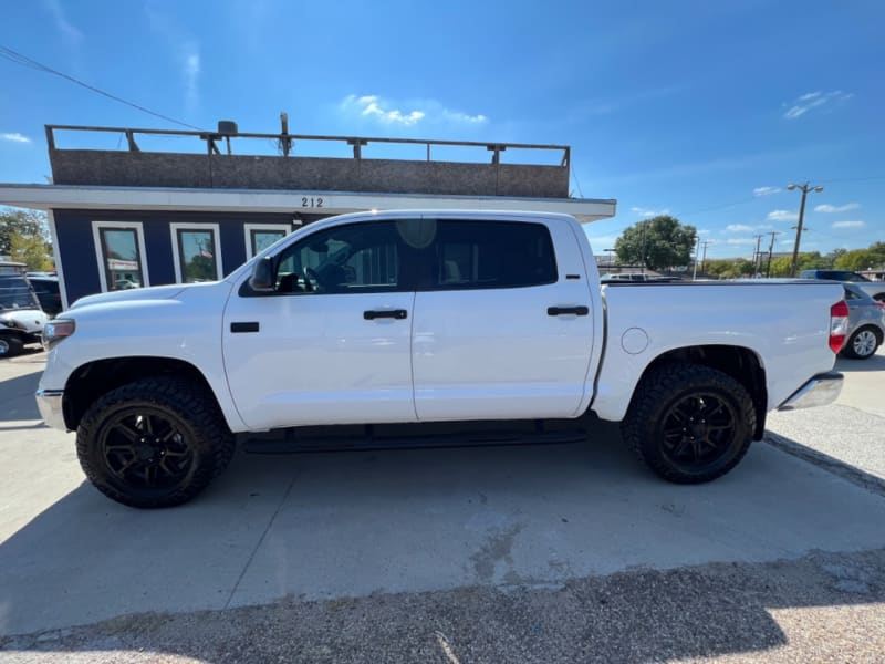 TOYOTA TUNDRA 2020 price $31,000