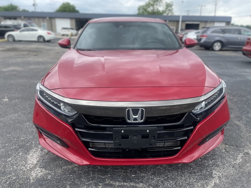 Honda Accord Sedan 2019 price $17,995