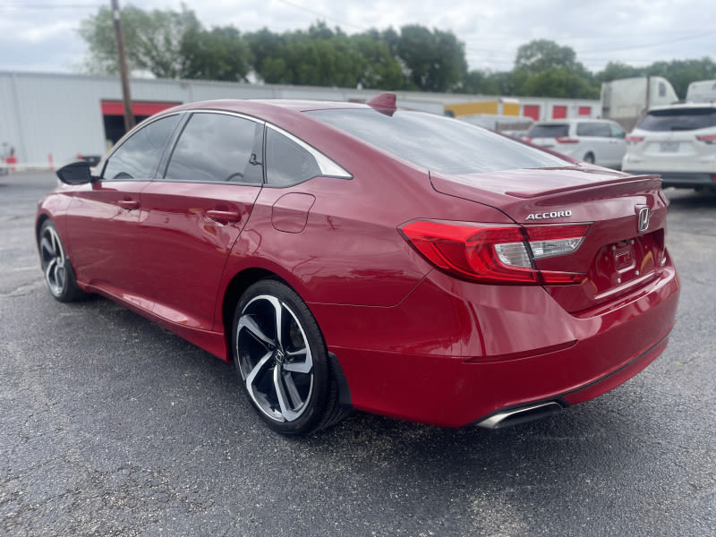 Honda Accord Sedan 2019 price $17,995