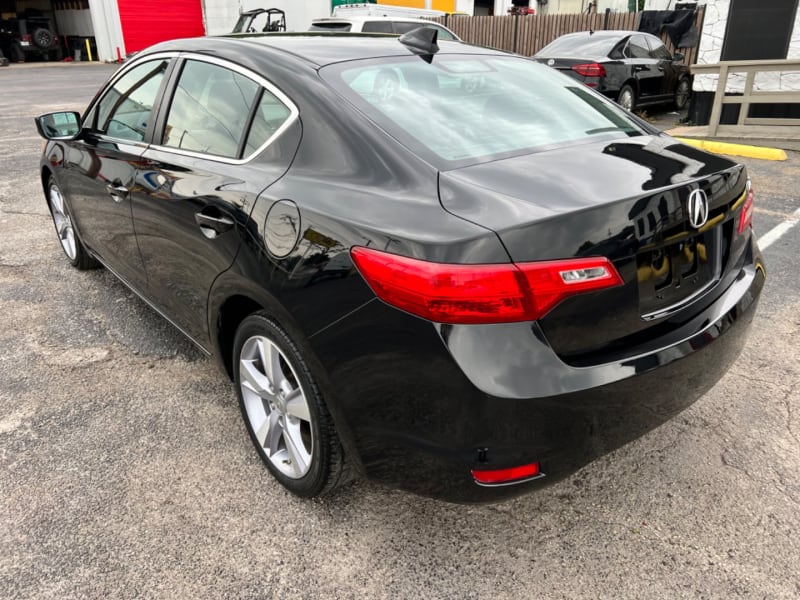 Acura ILX 2013 price $13,250