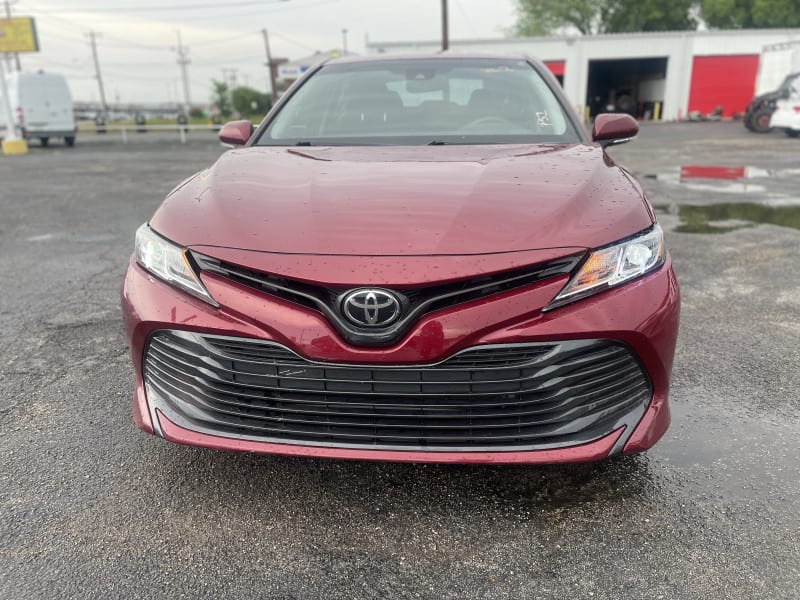 Toyota Camry 2018 price $15,995