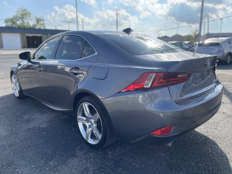 Lexus IS 250 2014 price $15,995