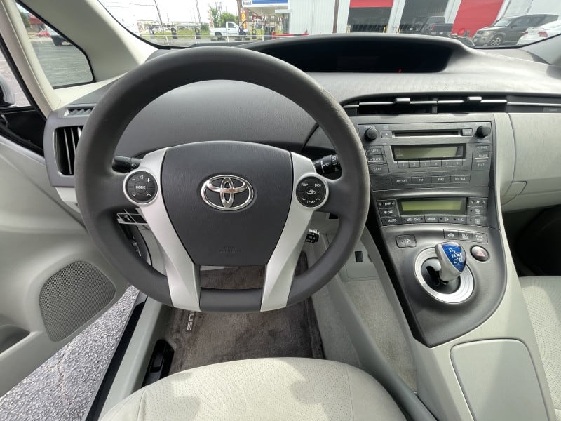 Toyota Prius 2011 price $9,995