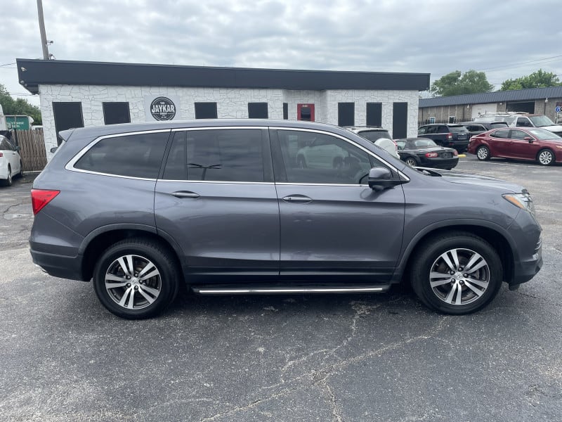 Honda Pilot 2016 price $16,995