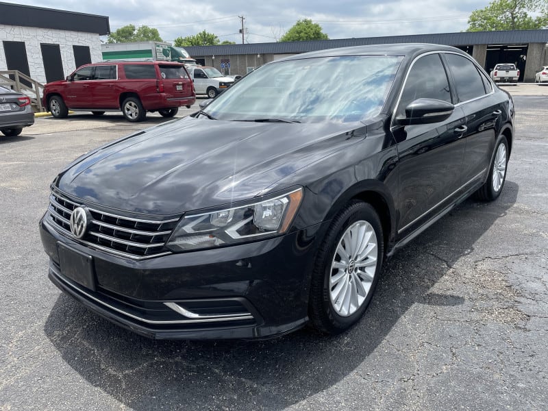 Volkswagen Passat 2017 price $10,500