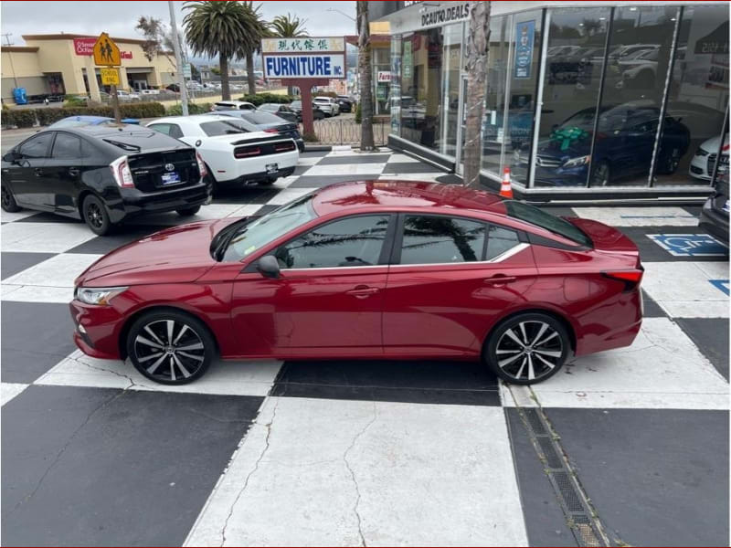 Nissan Altima 2021 price $24,999