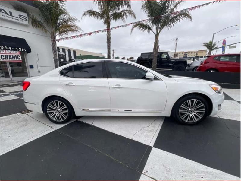 Kia Cadenza 2015 price $13,999