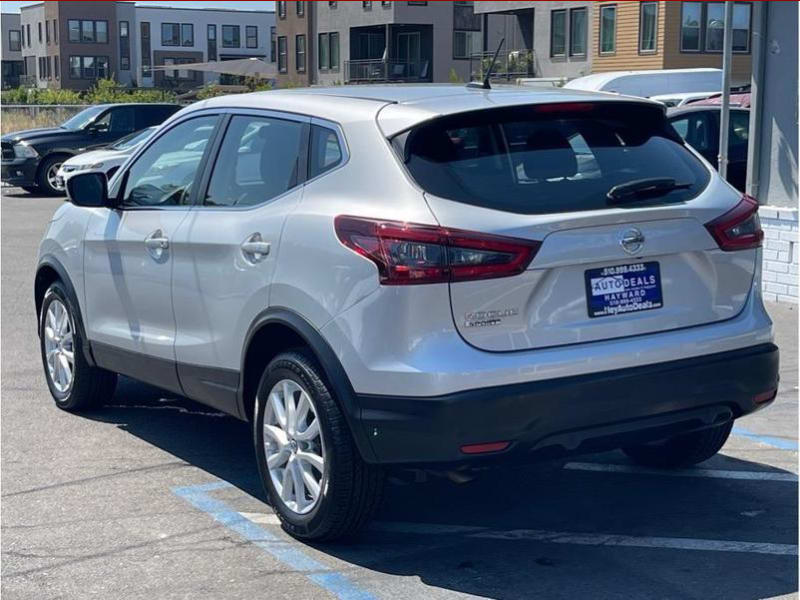 Nissan Rogue Sport 2021 price $20,999