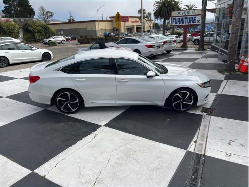 Honda Accord Sedan 2020 price $27,999