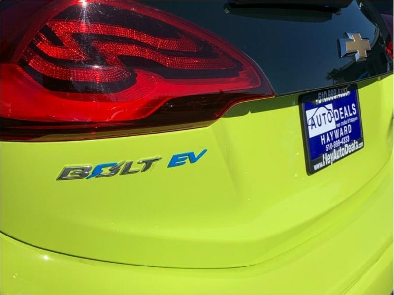 Chevrolet Bolt EV 2019 price $21,999