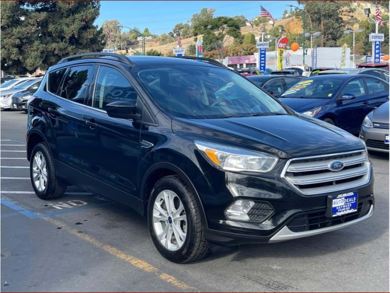 Ford Escape 2018 price $13,999