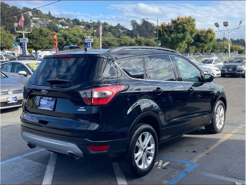 Ford Escape 2018 price $13,999