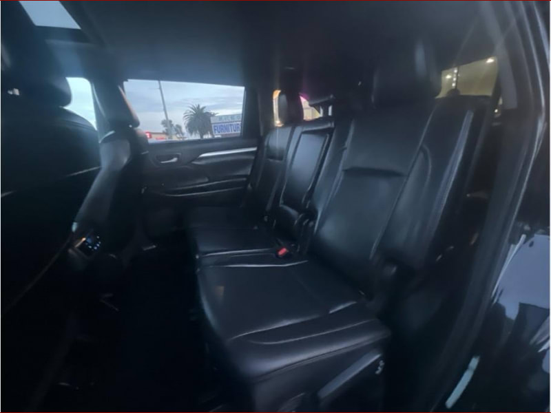 Toyota Highlander 2019 price $24,999