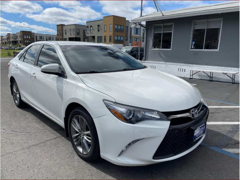 Toyota Camry 2015 price $14,888