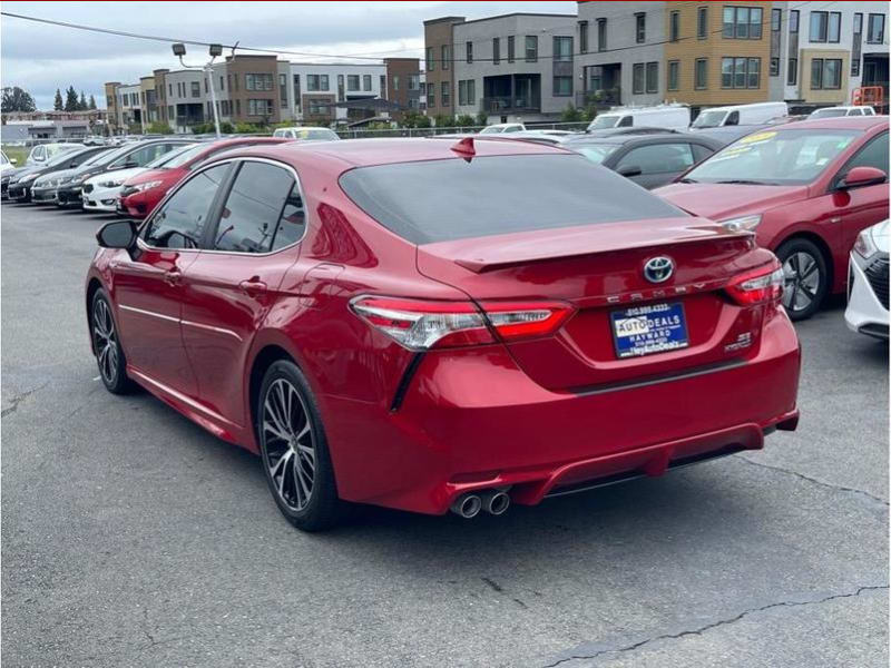 Toyota Camry 2020 price $27,999