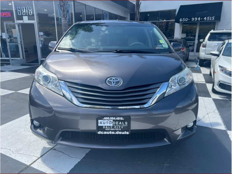 Toyota Sienna 2013 price $14,999