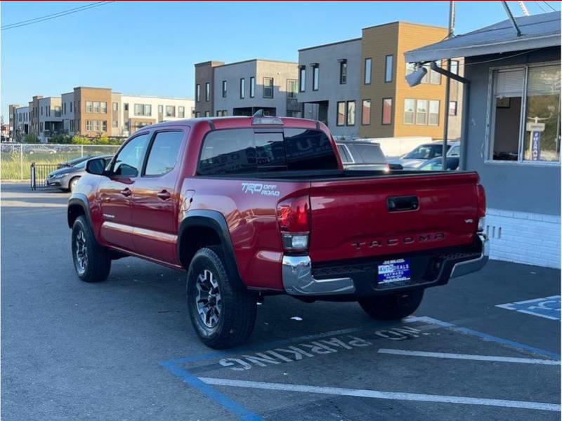 Toyota Tacoma 2017 price $32,999