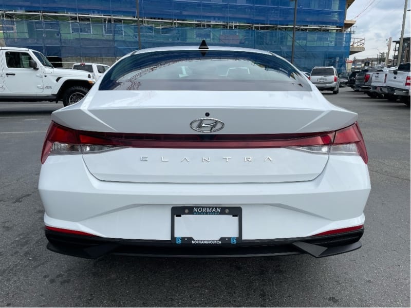 Hyundai Elantra 2021 price $26,888