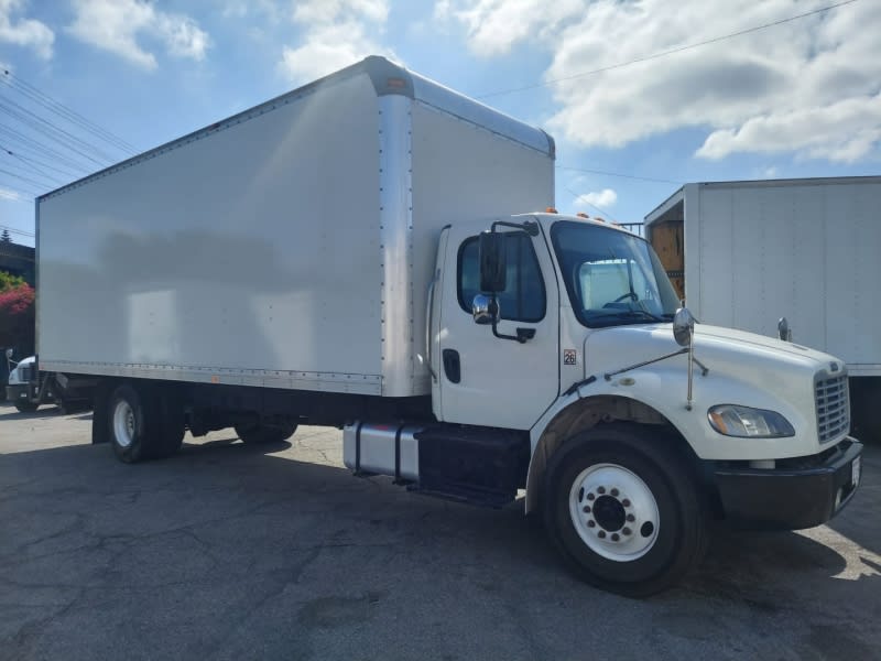 Freightliner M2 106 2015 price $59,000