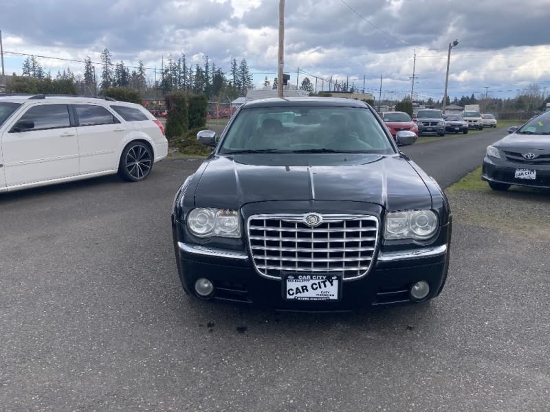 Chrysler 300 2005 price $6,195